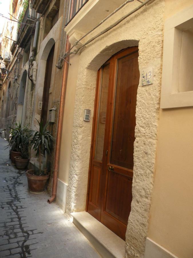 Al Blu Ortigia Apartments Сиракузы Экстерьер фото